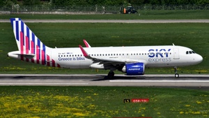 Photo of SX-NIG - Airbus A320-251N operated by Sky Express