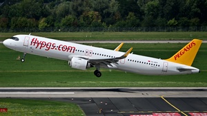 Photo of TC-RFP - Airbus A321-251NX operated by Pegasus Airlines