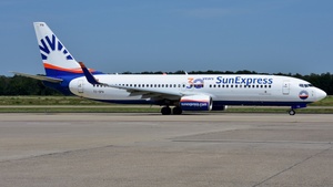 Photo of TC-SPA - Boeing 737-8HX operated by SunExpress