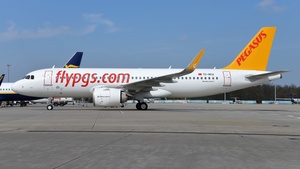 Photo of TC-NCA - Airbus A320-251N operated by Pegasus Airlines