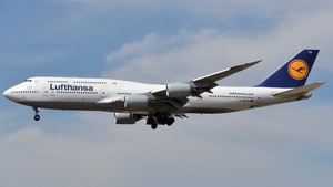 Photo of D-ABYH - Boeing 747-830 operated by Lufthansa