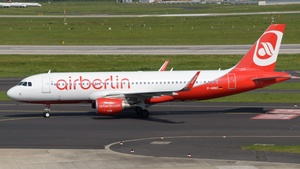 Photo of D-ABNX - Airbus A320-214 operated by Air Berlin