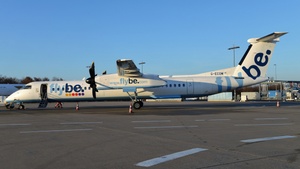 Photo of G-ECOM - Bombardier DHC-8-402 Dash 8 Q400 operated by flybe