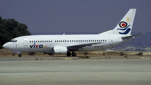 Photo of EC-FFC - Boeing 737-3Q8 operated by Viva Air