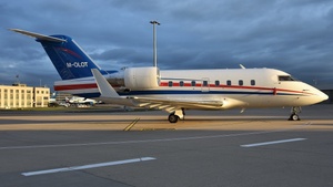 Photo of M-OLOT - Bombardier Challenger 604 operated by Private