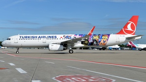 Photo of TC-JSU - Airbus A321-231 operated by Turkish Airlines
