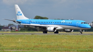 Photo of PH-EZL - Embraer ERJ-190STD operated by KLM Cityhopper