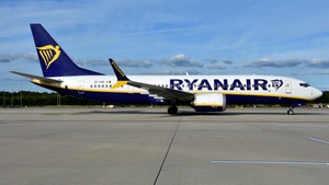 Photo of EI-IHO - Boeing 737 MAX 8-200 operated by Ryanair