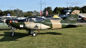 Photo of D-EDUR - SIAI-Marchetti SF.260 operated by Formation Team Niebergall