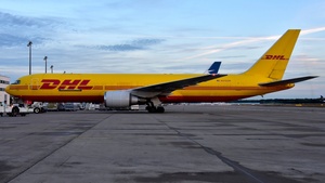 Photo with serial 25575 - Boeing 767-338(ER)(BDSF)