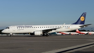 Photo of D-AEBB - Embraer ERJ-195LR operated by Lufthansa CityLine