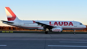 Photo of 9H-LOM - Airbus A320-232 operated by Lauda Europe