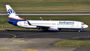 Photo of TC-SUU - Boeing 737-86Q operated by SunExpress