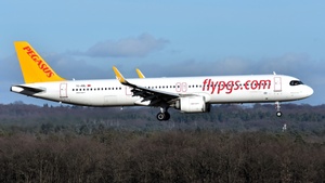 Photo of TC-RBL - Airbus A321-251NX operated by Pegasus Airlines