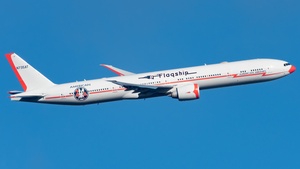 Photo of N735AT - Boeing 777-323(ER) operated by American Airlines