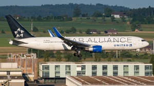 Photo of N653UA - Boeing 767-322(ER) operated by United Airlines