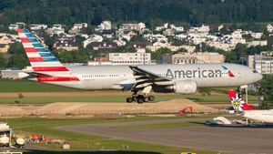 Photo of N793AN - Boeing 777-223(ER) operated by American Airlines