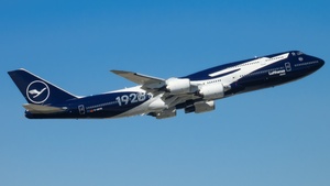 Photo of D-ABYN - Boeing 747-830 operated by Lufthansa