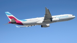 Photo of D-AIKD - Airbus A330-343 operated by Discover Airlines