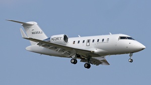 Photo of N635XJ - Bombardier Challenger 605 operated by XOJet