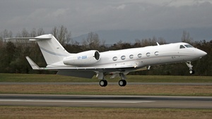 Photo of VP-BSR - Gulfstream GIV-X (G450) operated by Saudi Oger