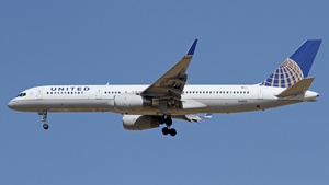 Photo of N14121 - Boeing 757-224 operated by United Airlines