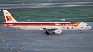 Photo of EC-JQZ - Airbus A321-212 operated by Iberia
