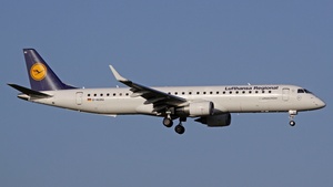 Photo of D-AEBQ - Embraer ERJ-195LR operated by Lufthansa CityLine