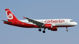 Photo of D-ABFZ - Airbus A320-214 operated by Air Berlin