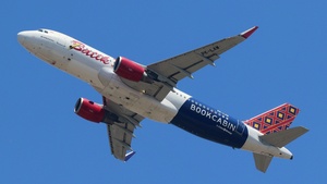 PK-LAW - Airbus A320-214