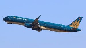 Photo of VN-A606 - Airbus A321-231 operated by Vietnam Airlines