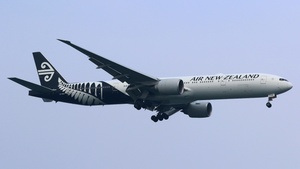 Photo of ZK-OKM - Boeing 777-319(ER) operated by Air New Zealand