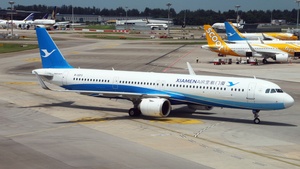 Photo of B-32F3 - Airbus A321-251NX operated by Xiamen Airlines