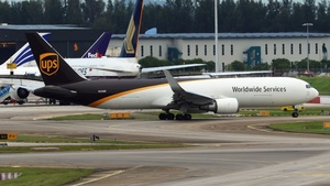 Photo of N325UP - Boeing 767-34AF operated by UPS United Parcel Service