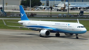 Photo of B-32E5 - Airbus A321-251NX operated by Xiamen Airlines