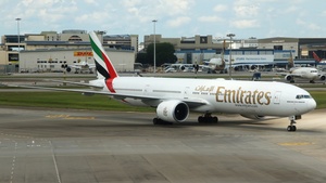 Photo of A6-EGW - Boeing 777-31H(ER) operated by Emirates