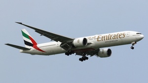Photo of A6-EPS - Boeing 777-31H(ER) operated by Emirates