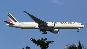 Photo of F-GZND - Boeing 777-328(ER) operated by Air France
