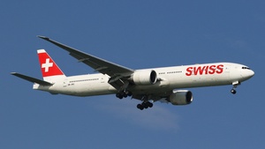 Photo of HB-JNG - Boeing 777-3DE(ER) operated by Swiss International Air Lines