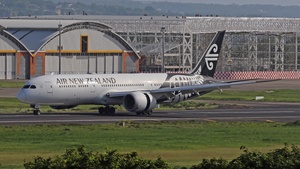 Photo of ZK-NZH - Boeing 787-9 Dreamliner operated by Air New Zealand