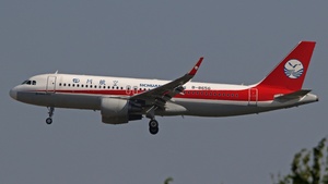 Photo of B-8656 - Airbus A320-214 operated by Sichuan Airlines