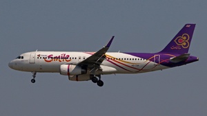 Photo of HS-TXP - Airbus A320-232 operated by Thai Smile