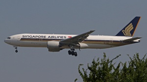 Photo of 9V-SVB - Boeing 777-212(ER) operated by Singapore Airlines
