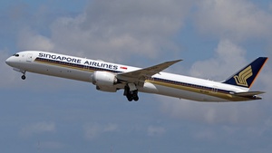 Photo of 9V-SCH - Boeing 787-10 Dreamliner operated by Singapore Airlines