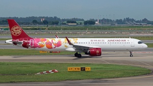 Photo of B-30EQ - Airbus A321-271NX operated by Juneyao Air