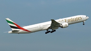 Photo of A6-ENL - Boeing 777-31H(ER) operated by Emirates