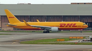 Photo of G-DHLJ - Boeing 767-3JHF(ER) operated by DHL Air