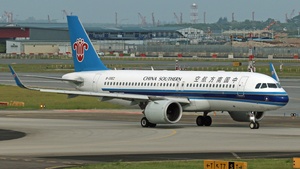 Photo of B-30EZ - Airbus A320-251N operated by China Southern Airlines