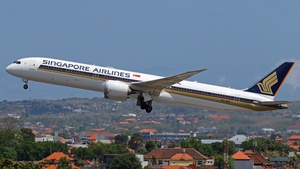 Photo of 9V-SCF - Boeing 787-10 Dreamliner operated by Singapore Airlines