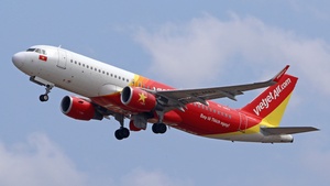 Photo with serial 6779 - Airbus A320-214